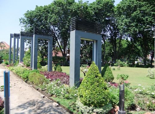 File:Taman Bungkul.JPG - Wikimedia Commons