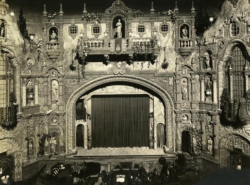 File:Tampa theater interior.jpg - Wikimedia Commons