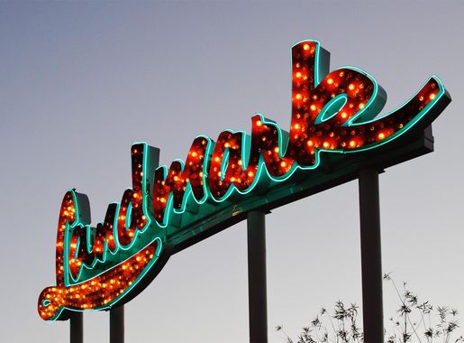 File:Landmark sign, Las Vegas (8370148248).jpg - Wikimedia Commons