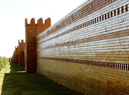 File:Ganja fortress 2.JPG - Wikimedia Commons