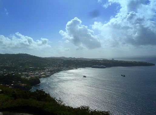 File:St. Vincent, Karibik - Kingstown - Looking southeast from Fort  Charlotte - panoramio.jpg - Wikimedia Commons