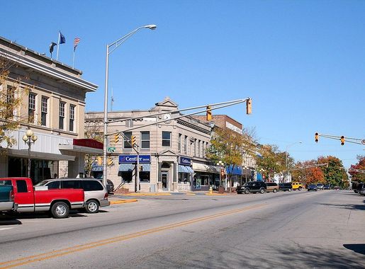 File:Plymouth-indiana-downtown.jpg - Wikimedia Commons
