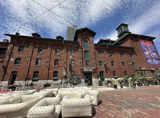 File:Spirit of York Distillery Co. building in July 2024.jpg - Wikipedia