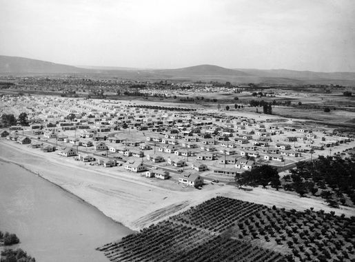 Richland during the early days of the Hanford project in Richland,  Washington image - Free stock photo - Public Domain photo - CC0 Images