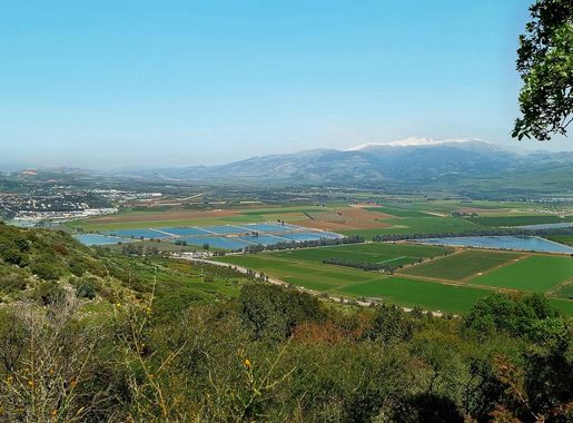 File:The view of the Galilee Panhandle from Naftali Mountains to the Hula  Valley, the Golan Heights and the Hermon Range.jpg - Wikimedia Commons