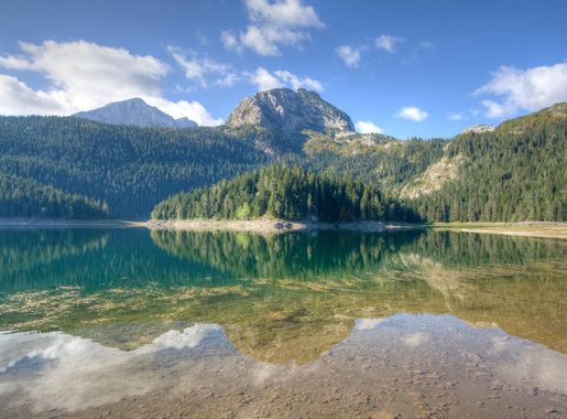 File:The Black Lake in Montenegro.jpg - Wikimedia Commons