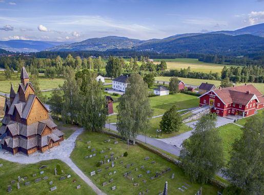 Fil:Heddal Stavkyrkje Stave Church Norway (125652257).jpeg – Wikipedia
