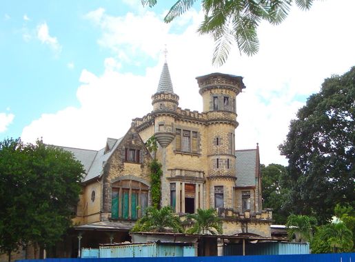 File:Stollmeyer's Castle - panoramio.jpg - Wikimedia Commons