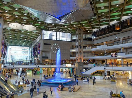 File:Complexe Desjardins - Montreal, Canada - DSC08341.jpg - Wikimedia  Commons