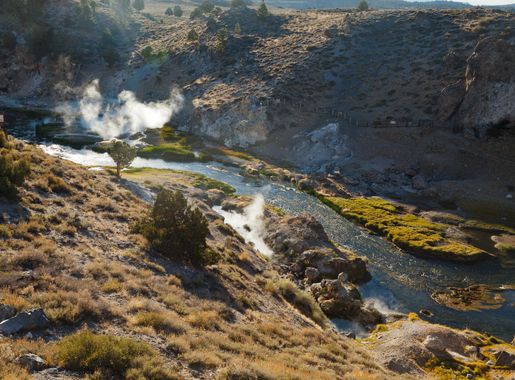 File:Hot Creek steam.jpg - Wikimedia Commons