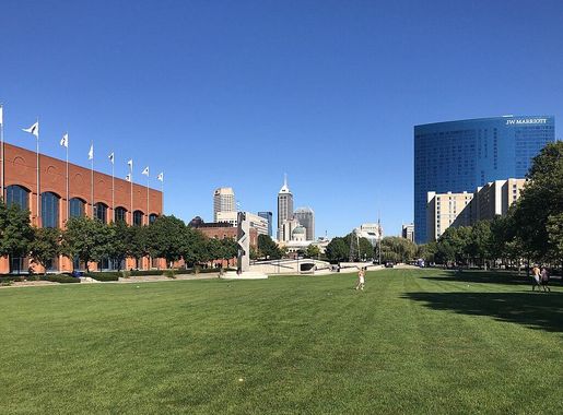 File:White River State Park Indianapolis Skyline 2020.jpg - Wikimedia  Commons