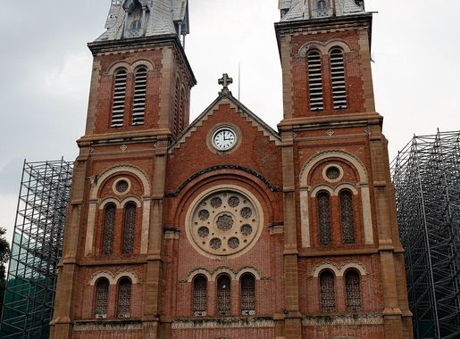 File:20190923 Notre-Dame Cathedral Basilica of Saigon-6.jpg - Wikimedia  Commons