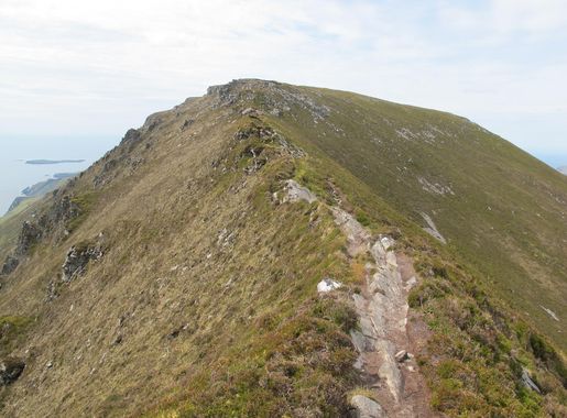 File:Donegal, Slieve League. One Man's Pass - geograph.org.uk - 2643463.jpg  - Wikimedia Commons