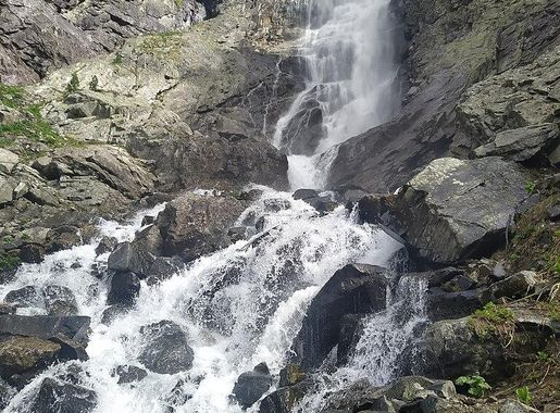 Файл:Skakavitsa Waterfall 1.jpg – Уикипедия