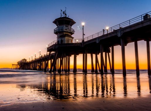 File:Huntington Beach Pier.jpg - Wikimedia Commons
