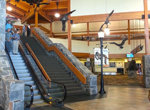 File:Bozeman airport - 2013-07-01-2 (9185219765).jpg - Wikipedia