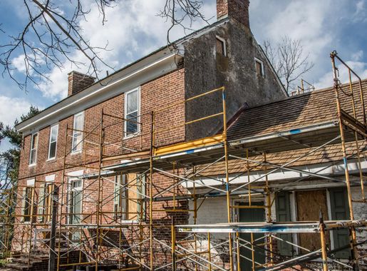 File:The Allee House Undergoing Repairs.jpg - Wikimedia Commons