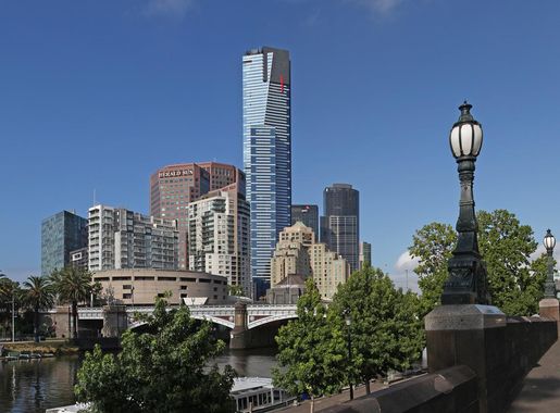 File:Eureka Tower and Yarra River - Melbourne.jpg - Wikipedia