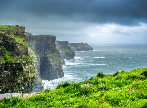 File:Cliffs Of Moher Liscannor Ireland (70100959).jpeg - Wikimedia Commons