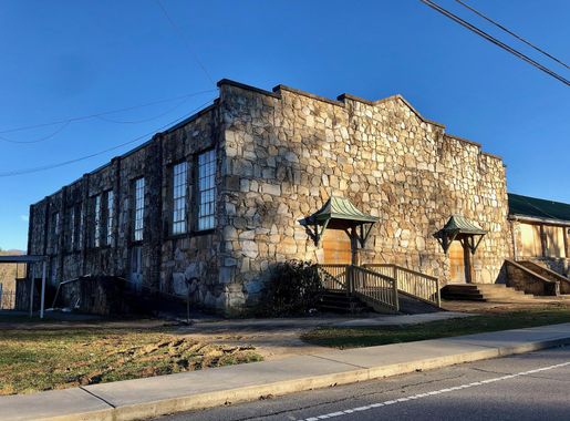 File:Old Mars Hill High School, Mars Hill, NC (46628928882).jpg - Wikimedia  Commons