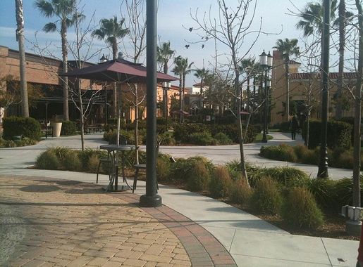File:Otay Ranch Town Center Mall.JPG - Wikimedia Commons