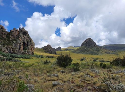 File:Scenic views of Mt Satima, Aberdare Range.jpg - Wikimedia Commons