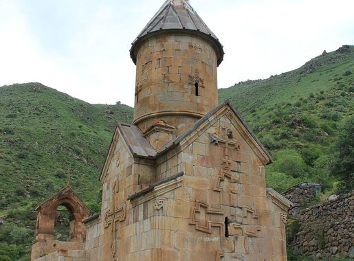File:Spitakavor monastery (35702296810).jpg - Wikimedia Commons