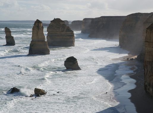 File:The Twelve Apostles - Port Campbell National Park.jpg - Wikimedia  Commons