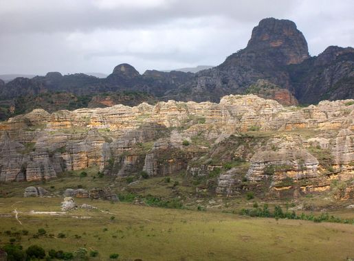File:Isalo National Park 02.jpg - Wikimedia Commons