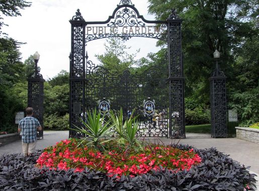 File:Halifax Public Gardens Gate (28094030178).jpg - Wikimedia Commons