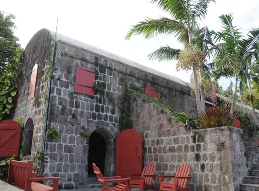 File:Old warehouse at the Golden Rock Plantation Inn, Gingerland, Nevis -  panoramio.jpg - Wikimedia Commons