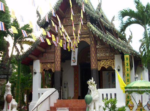 File:Wat Umong Maha Thera Chan 04.jpg - Wikimedia Commons