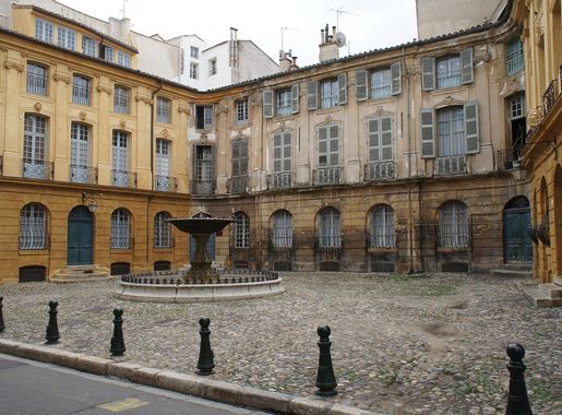 File:Place d'Albertas.jpg - Wikimedia Commons