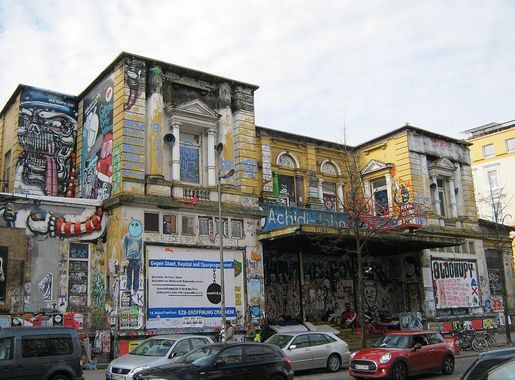 File:Hamburg Sternschanze Rote Flora 1.jpg - Wikimedia Commons