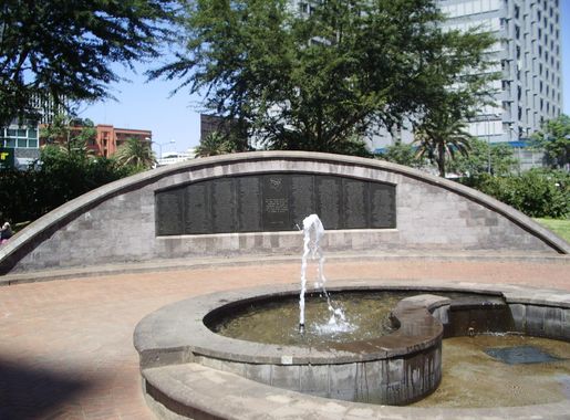 File:US Embassy bombing memorial in Nairobi.jpg - Wikimedia Commons