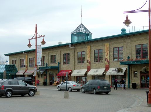 File:The Forks Market building in Winnipeg, Manitoba.JPG - Wikimedia Commons