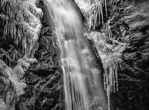 File:Zapata Falls Ii (231416911).jpeg - Wikimedia Commons