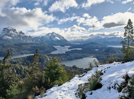 File:Vista panorámica de San Carlos de Bariloche.jpg - Wikimedia Commons