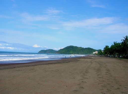 File:Jaco beach Costa Rica 2013-05-24 08-09.JPG - Wikimedia Commons