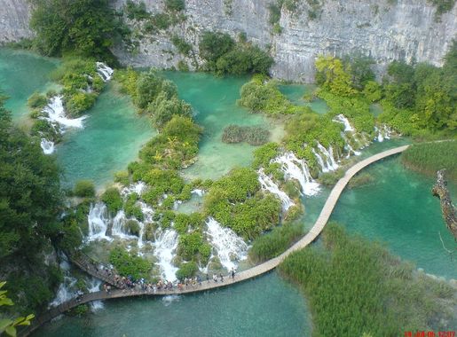 File:HR - Plitvice (Plitvička Jezera)5.JPG - Wikimedia Commons