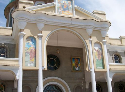 File:Medhane Alem Cathedral side.jpeg - Wikipedia