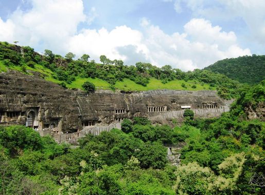 File:Panoramic view of Ajanta Caves.jpg - Wikimedia Commons