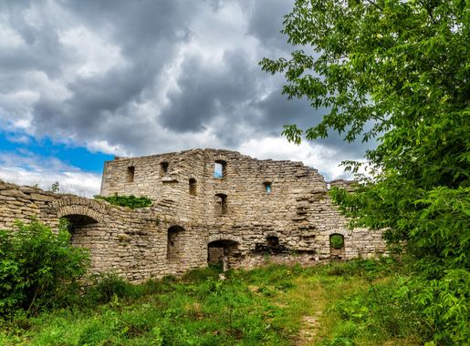 Файл:Сатанівський замок. смт.Сатанів.jpg — Вікіпедія