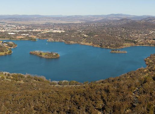 File:Lake Burley Griffin From Black Mountain Tower (cropped).jpg -  Wikimedia Commons