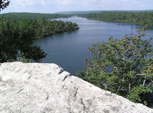 File:View of Lake Awosting From a Cliff.JPG - Wikimedia Commons