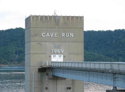 File:Cave Run Lake Dam (1500905223).jpg - Wikimedia Commons