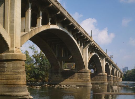 File:Gervais Street Bridge, Gervais Street spanning Congaree River, Columbia  (Richland County, South Carolina).jpg - Wikipedia