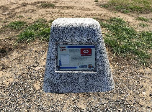 File:Chiawana Park - Pasco, Washington - Lake Wallula CTUIR marker  (0740).jpg - Wikimedia Commons