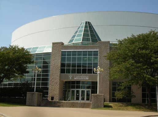 File:The MARK of the Quad Cities.jpg - Wikimedia Commons