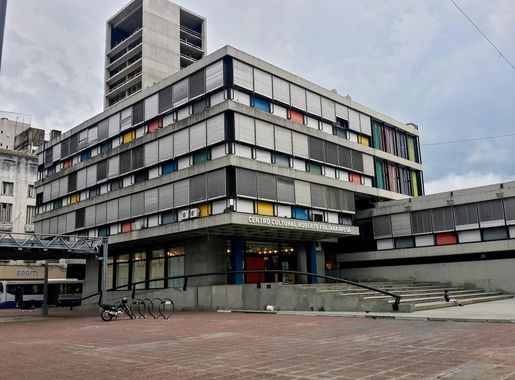 File:Centro cultural Roberto Fontanarrosa, Rosario.jpg - Wikimedia Commons